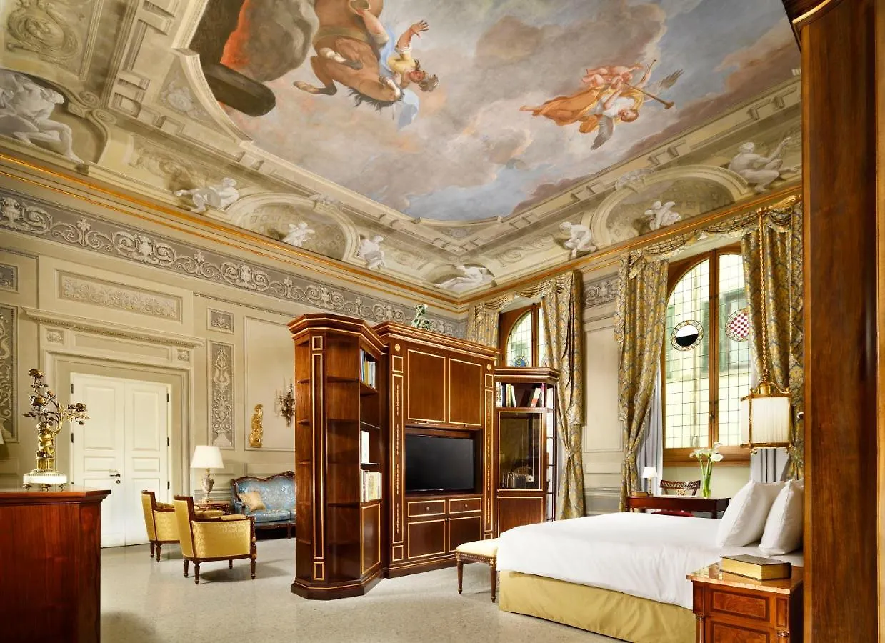 Palazzo Portinari Salviati Residenza D'Epoca Hotel Florence Italië
